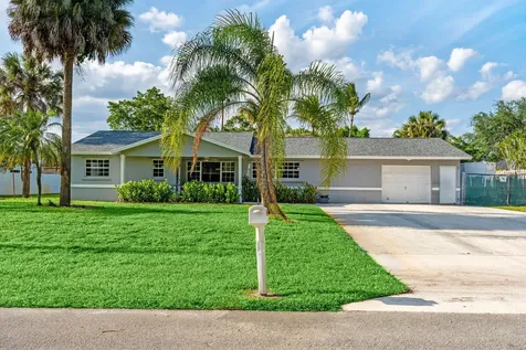 6537 Monmouth Road West Palm Beach FL 33413
