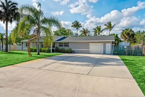 6537 Monmouth Road West Palm Beach FL 33413