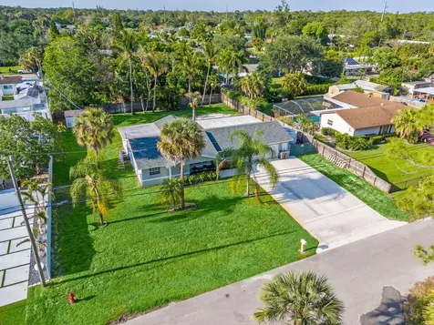 6537 Monmouth Road West Palm Beach FL 33413
