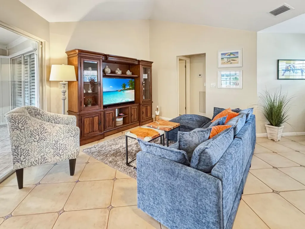 1127 E Seminole Avenue Jupiter FL 33477