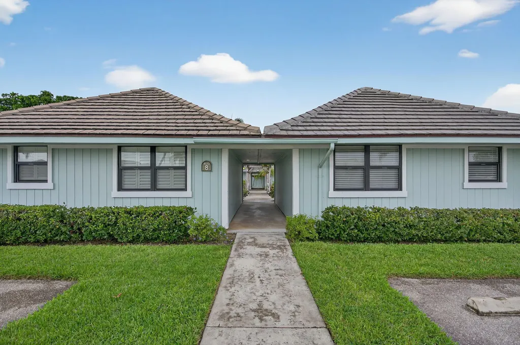 1127 E Seminole Avenue Jupiter FL 33477