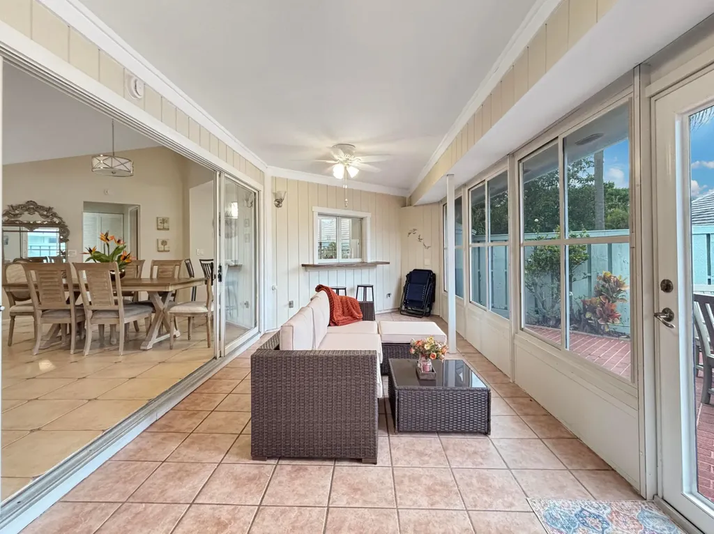 1127 E Seminole Avenue Jupiter FL 33477