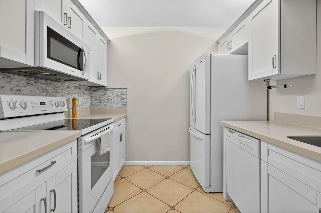 1127 E Seminole Avenue Jupiter FL 33477