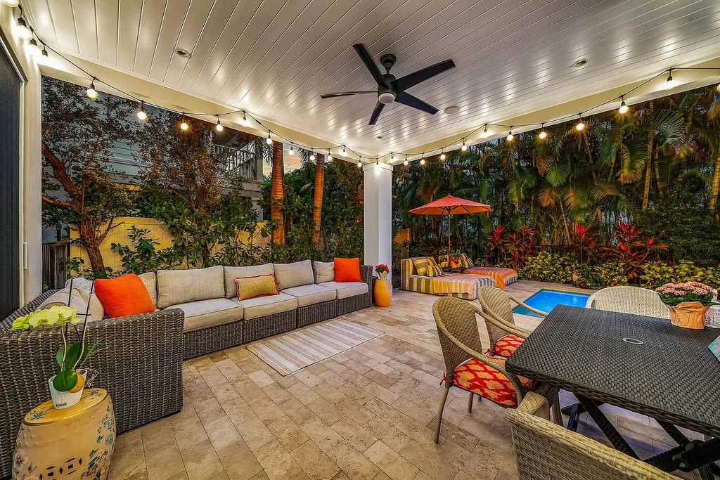 436 NE Wavecrest Way Boca Raton FL 33432