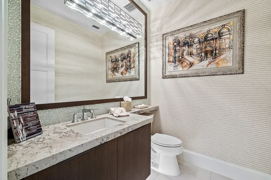 436 NE Wavecrest Way Boca Raton FL 33432