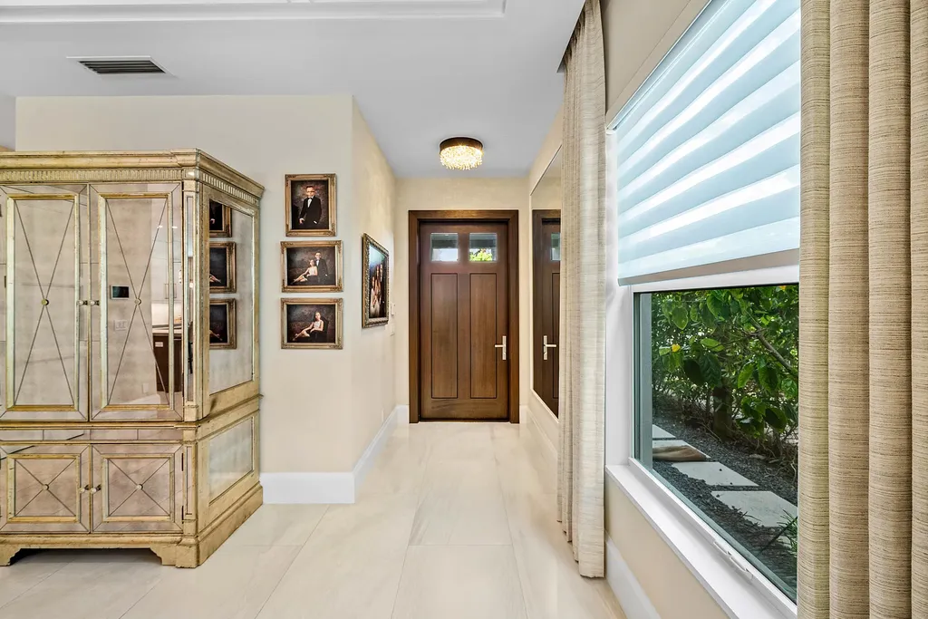 436 NE Wavecrest Way Boca Raton FL 33432