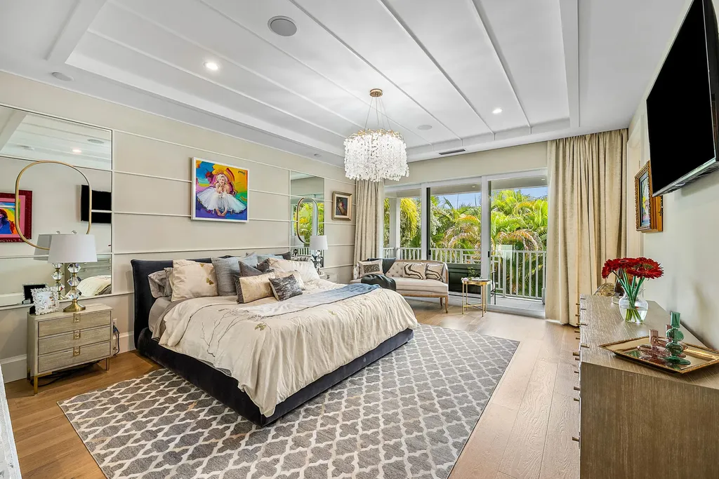 436 NE Wavecrest Way Boca Raton FL 33432