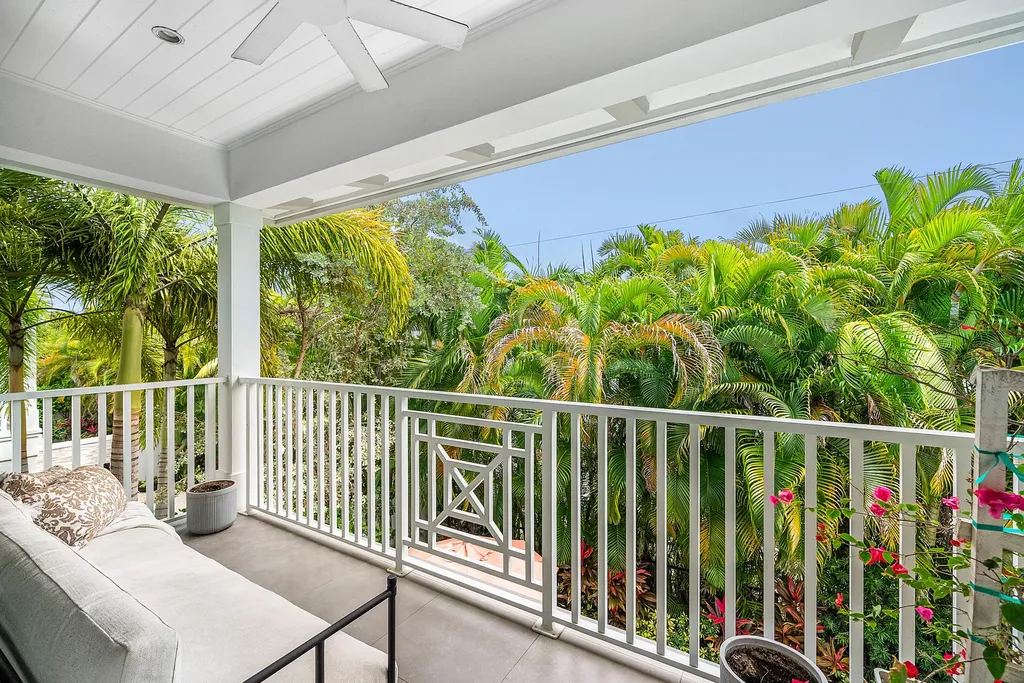 436 NE Wavecrest Way Boca Raton FL 33432