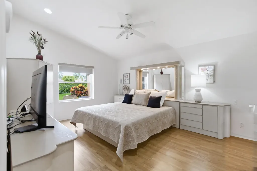 6585 Vía Vicenza Delray Beach FL 33446