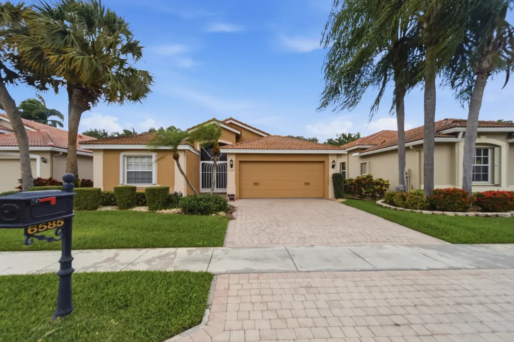 6585 Vía Vicenza Delray Beach FL 33446