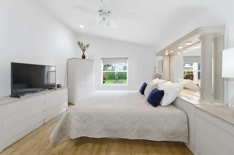 6585 Vía Vicenza Delray Beach FL 33446