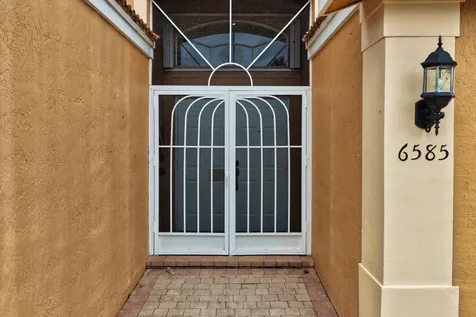 6585 Vía Vicenza Delray Beach FL 33446
