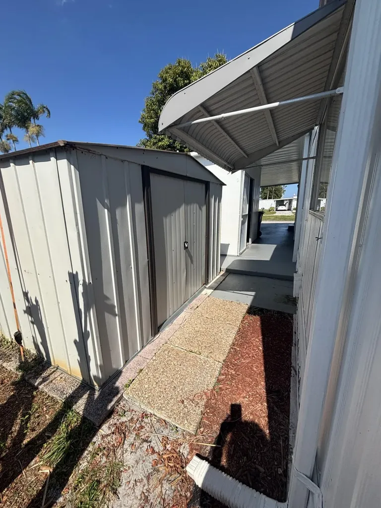 6445 Cypress Lane Atlantis FL 33462