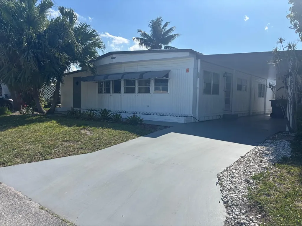 6445 Cypress Lane Atlantis FL 33462