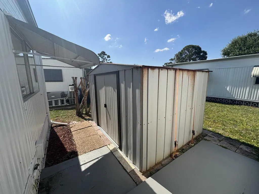 6445 Cypress Lane Atlantis FL 33462