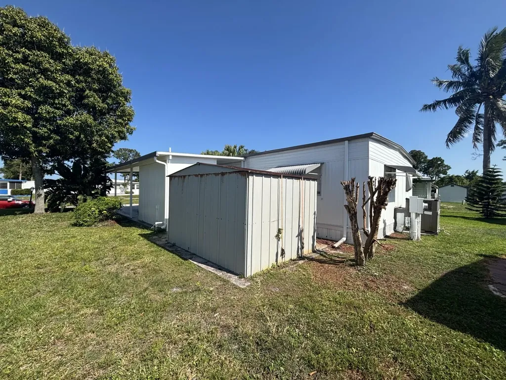 6445 Cypress Lane Atlantis FL 33462