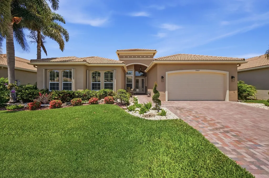 10469 Whitewind Circle Boynton Beach FL 33473