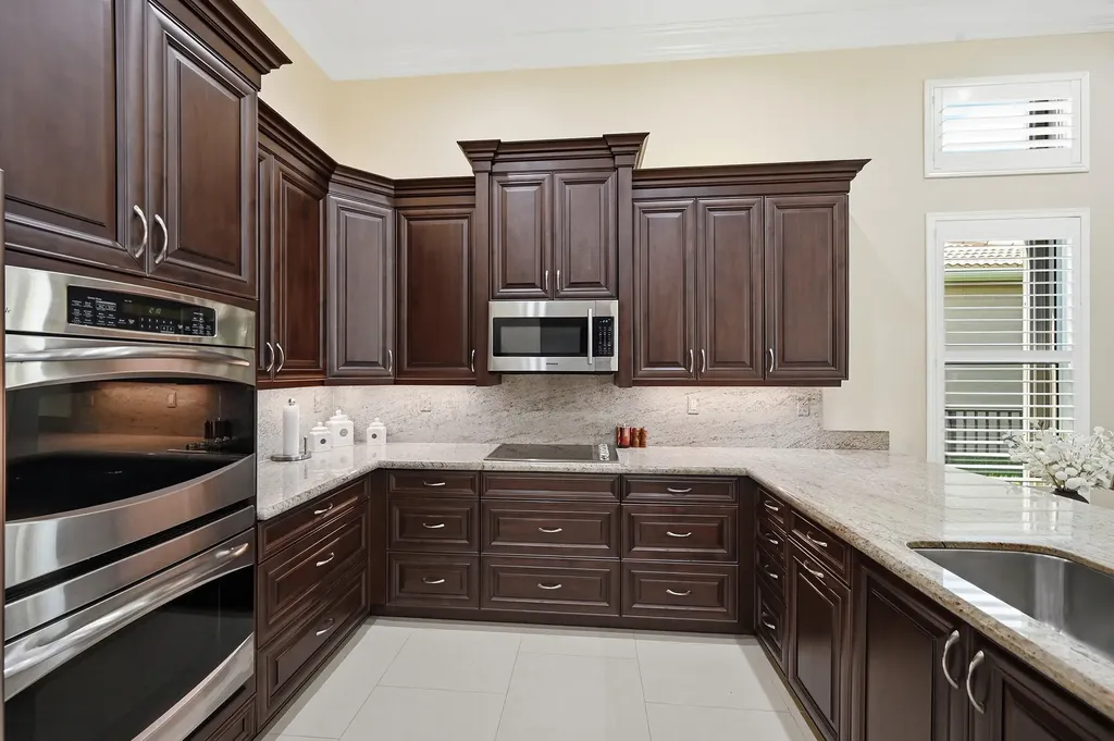 10469 Whitewind Circle Boynton Beach FL 33473