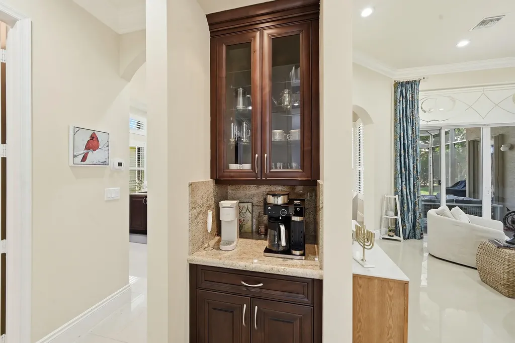 10469 Whitewind Circle Boynton Beach FL 33473