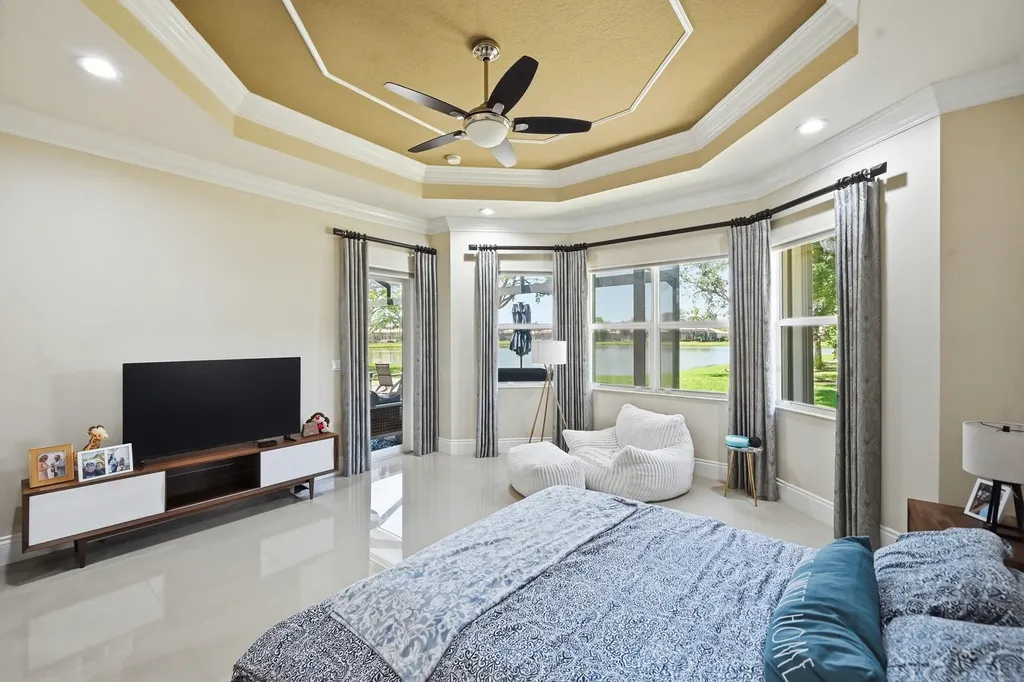 10469 Whitewind Circle Boynton Beach FL 33473