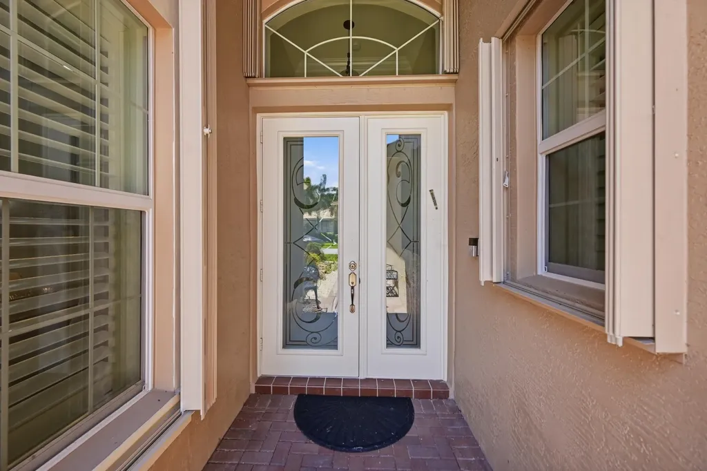 10469 Whitewind Circle Boynton Beach FL 33473