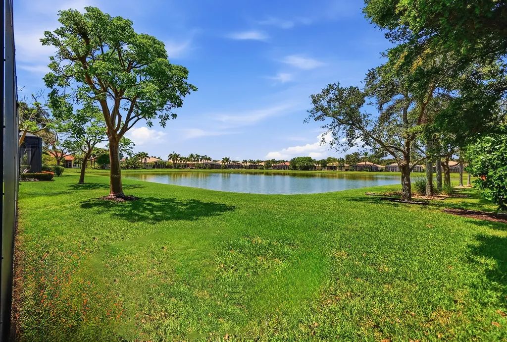 10469 Whitewind Circle Boynton Beach FL 33473