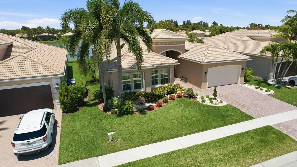 10469 Whitewind Circle Boynton Beach FL 33473