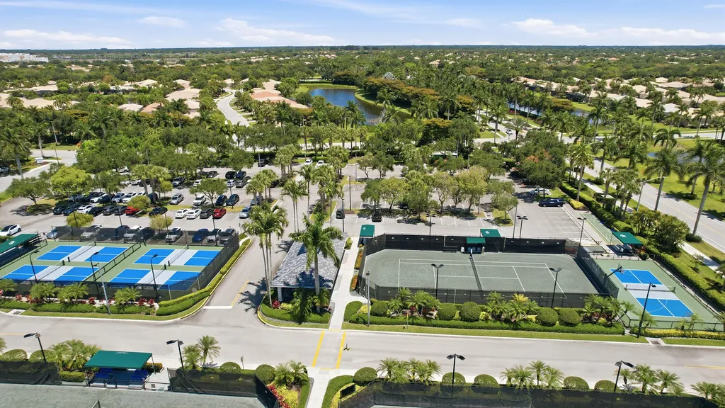 10469 Whitewind Circle Boynton Beach FL 33473