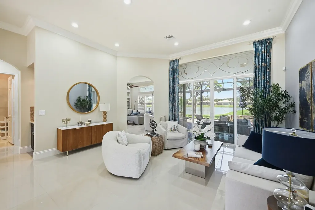 10469 Whitewind Circle Boynton Beach FL 33473