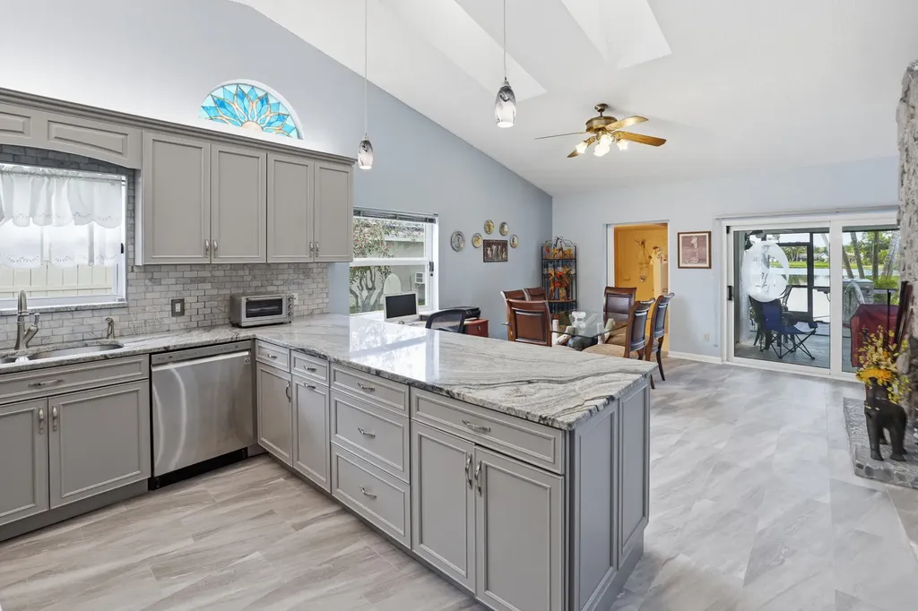 191 Parkwood Drive Royal Palm Beach FL 33411