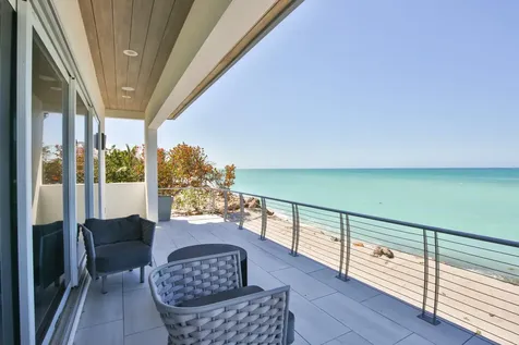 7816 Sanderling Road Sarasota FL 34242