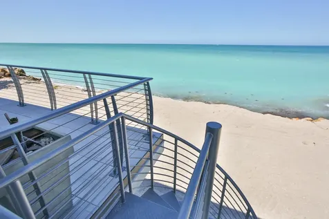 7816 Sanderling Road Sarasota FL 34242