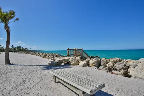 7816 Sanderling Road Sarasota FL 34242
