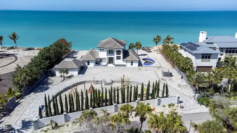 7816 Sanderling Road Sarasota FL 34242
