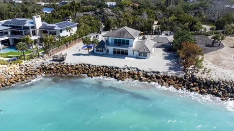 7816 Sanderling Road Sarasota FL 34242