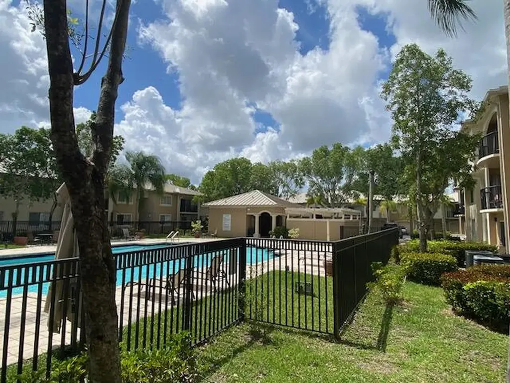 1700 S Crestwood Court S Royal Palm Beach FL 33411
