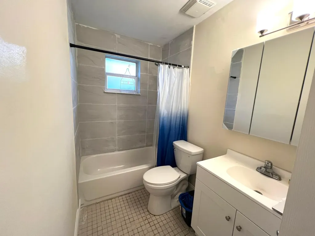 911 S D Street Lake Worth Beach FL 33460
