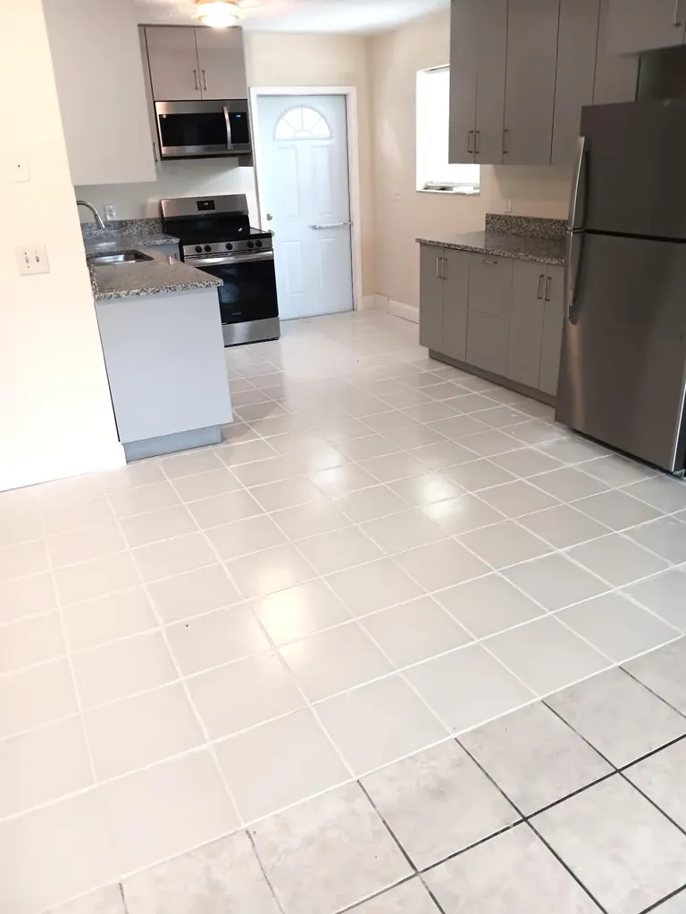 911 S D Street Lake Worth Beach FL 33460