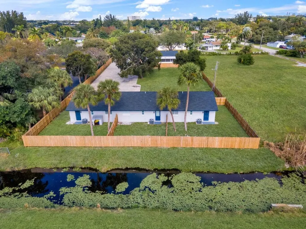 3166 Melaleuca Road West Palm Beach FL 33406