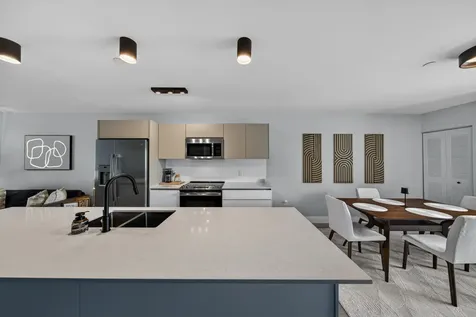 2535 NE 193rd Street Miami FL 33180