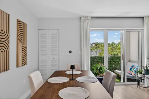 2535 NE 193rd Street Miami FL 33180