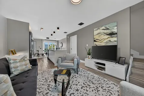 2535 NE 193rd Street Miami FL 33180