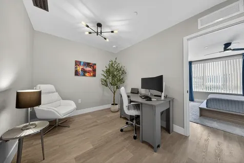 2535 NE 193rd Street Miami FL 33180
