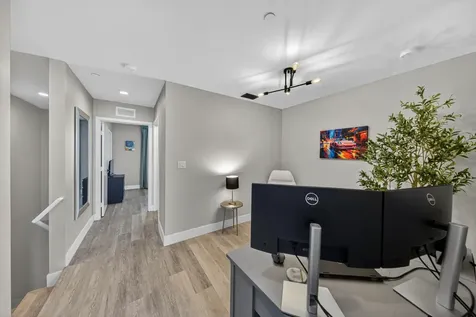 2535 NE 193rd Street Miami FL 33180