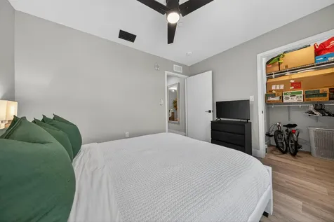 2535 NE 193rd Street Miami FL 33180