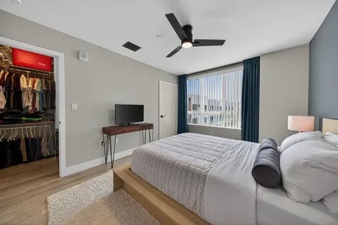 2535 NE 193rd Street Miami FL 33180