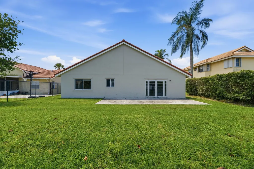 5233 Rosen Boulevard Boynton Beach FL 33472