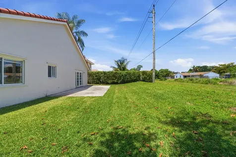 5233 Rosen Boulevard Boynton Beach FL 33472