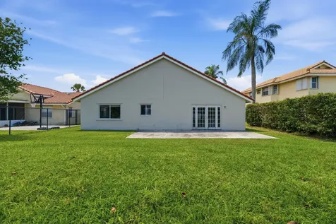 5233 Rosen Boulevard Boynton Beach FL 33472
