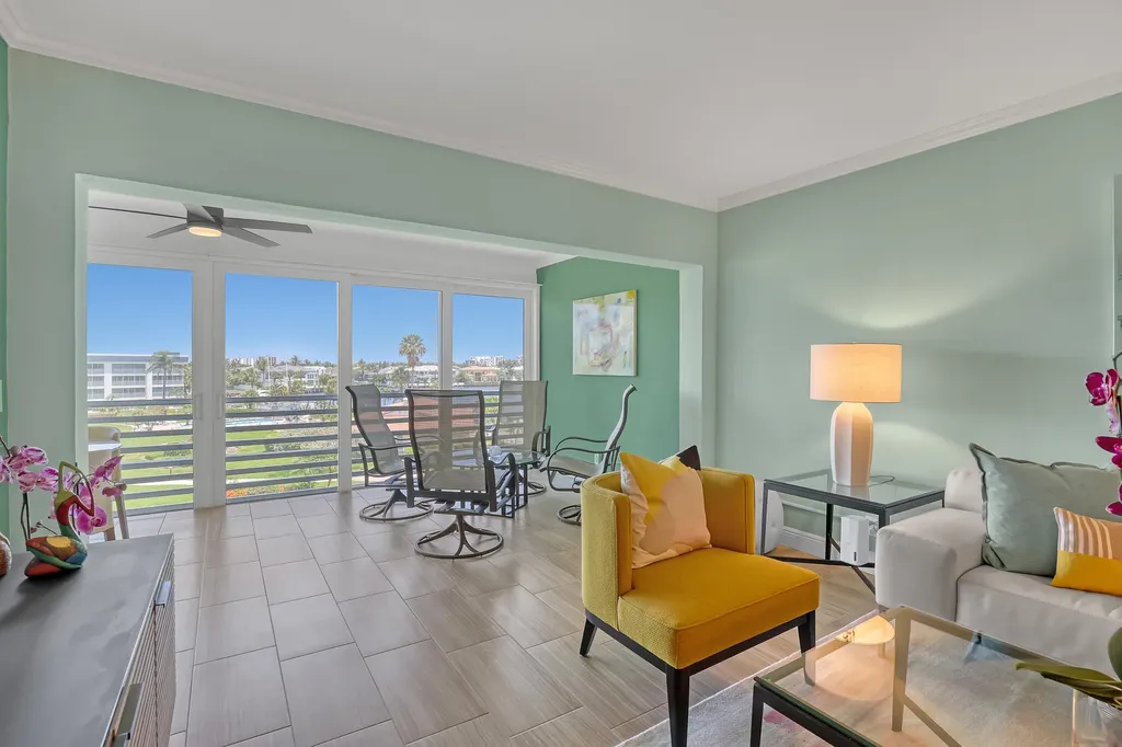 921 Spanish Circle Delray Beach FL 33483